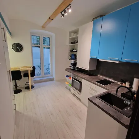 Cozy Basement - Self Check In *